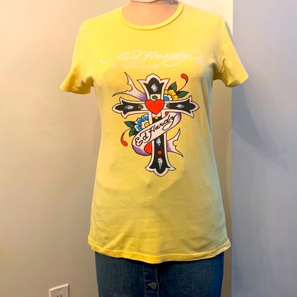 2for$15 bundle Ed Hardy gently worn yellow Tshirt with cross detail - Picture 1 of 6